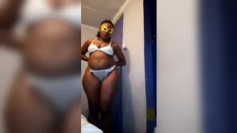 Freaky Kenyan mom Gets Naked and Destroys Asshole with 7inch Vibrator
