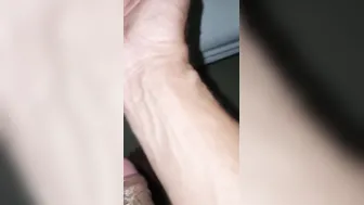 Mi cita colombiana de Tinder estaba caliente. Me comí su culo virgen y le di mi leche en su cuquita