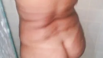 Gigantic booty huge ass ex-wife on shower pawg hispanic arried