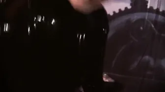mom girlfriend fucks her dildo