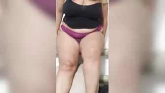 Mommy butt worship
