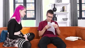 Banging Family - An Alt chick is Boned by her