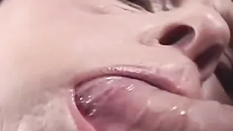 Lusty old lady loves to suck that cock