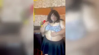 Shaking booty into the kitchen