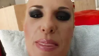 Janet EUROPEAN Vagina Fucking Cougar  Mugur blonde underwear costume