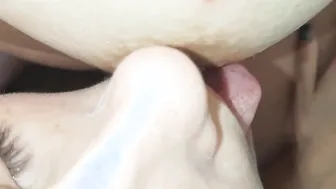 My twat jizzes sitting on a chair - Lesbo-candys