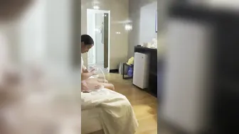 Window porn video – This fan is already quite insolent