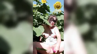 JOI Faucettes dans le winner de Tournesols en FILTHY TALK vous DEFONCEZ sa CHATTE et son CUL