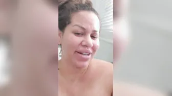 Bath-Tub Time with Cutie Gigantic Hooters Cougar Nae hot (no makeup)