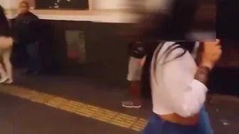 Stunning Venezuelan from the gym is convinced to pounded without a condom