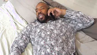 Jordan porn video – Luna Legend takes care of her client Jovan Jordan and keeps him out of trouble
