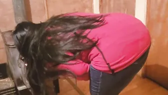 Real mommy lights the fireplace inside the cabin and gets naked