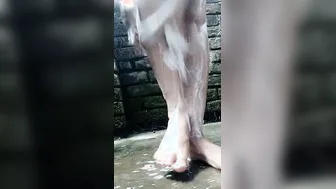 Babe young chick is bathing inside the toilet and shaving