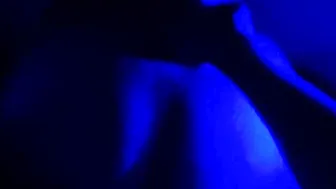 Thick Booty Hispanic Throws Her Juicy Butt Back On a