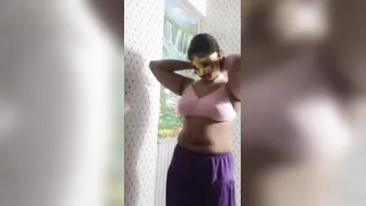 Cutie Hottie sluts is bathing into the WC. Young bimbos