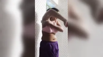 Cutie Hottie sluts is bathing into the WC. Young bimbos