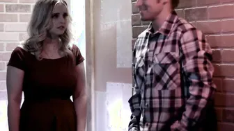 Blonde Codi Vore falls for Jay Romeros charms and flirtations and ended up making out Cody oblivious about Jays lies.