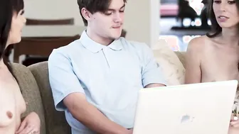 Young computer technican treats mom clients like sex sex toys