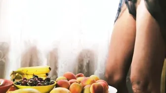 Sex With Fruits Slender cunt with mouth Forget About bf