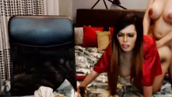 Shemale Couple Jerking On Cam