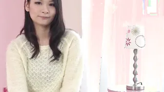 Contrary to its neat appearance it is actually a very lascivious natural character. Ako Nishino who misleads a man with