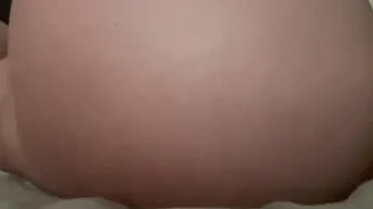 Live Cams porn video – Lonely fiance masturbates into bed