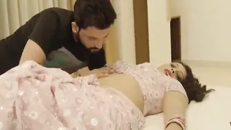 Dost ki Maa ko seduce kar ke choda