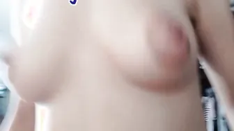 Que rico se le mueven las tetas a mi esposa cuando cabalga verga