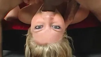 Bayleys kinky mouth skillz