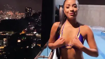 Colombian 19 yo amateur with a huge butt point of view fellatio and fuck on a balcony