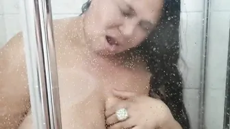 Hot Bbw porn video – Mommy Bombshell Shower webcam