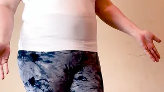 Chubby Milf Trying on Yoga Leggings