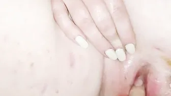 Stepmom didnt expect to gotten finger bang till the bed was