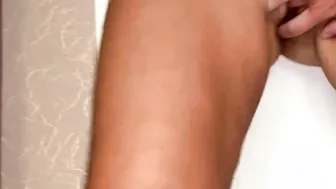 Thick booty as stranger chose my penis inside her twat instead of a banana