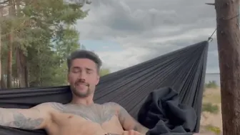 Juicy masturbation on the beach inside a hammock 