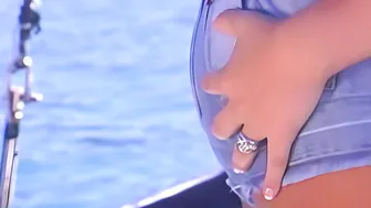 Geiler Lesbensex auf der Yacht