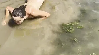 Goddess British sluts slim dips inside the Estuary Water
