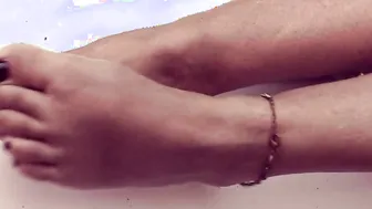 Feet Bondage ( Step Milf )