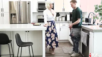 Begging Step Milf To Do The #Cuminyourmomchallenge - Charli Phoenix