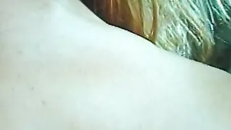 Amazingly Hot cuttie spreads her legs wide and getting her twat