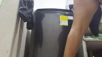 STEPMOMS AMATEUR WEB CAM SQUIRTING WHILE DOING THE WC