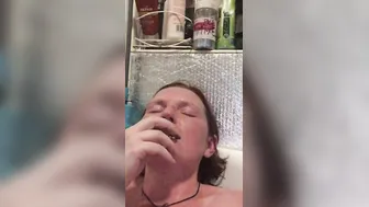 Gf Wriggler having the most intense orgasm inside the hot tub