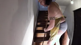 Maid into Knitted Wool Socks Masturbates on Stairs