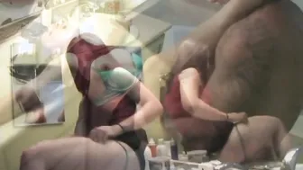 Couple Blowjob and Fucking Hardcore at Bathtub