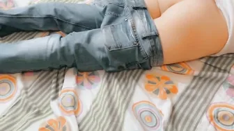 Stepsister close into bedroom and masturbating. Hiding masturbate inside jeans.