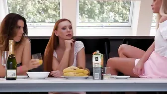 3 shades of snatch