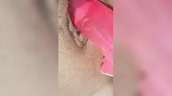 Anonypuss comes a number of times from her pink dildo