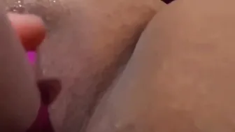 Marianniz I am alone at home and very turned on
