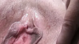 Huge Vibrator Stretches My Twat Wide Before Being Fisted