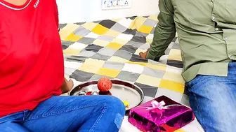 Rakshabandhan bhai toy gift diya kya pagalpan hai bhai ye